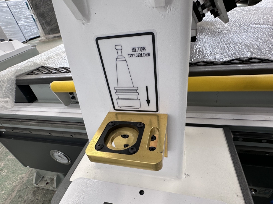 Industrial ATC CNC Cutting Machine for Wood Aluminum Automatic Tool Change CNC Router for Precision Woodworking Metal Fabrication