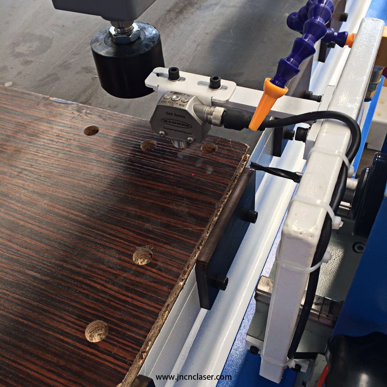 american banner auto movement sensor